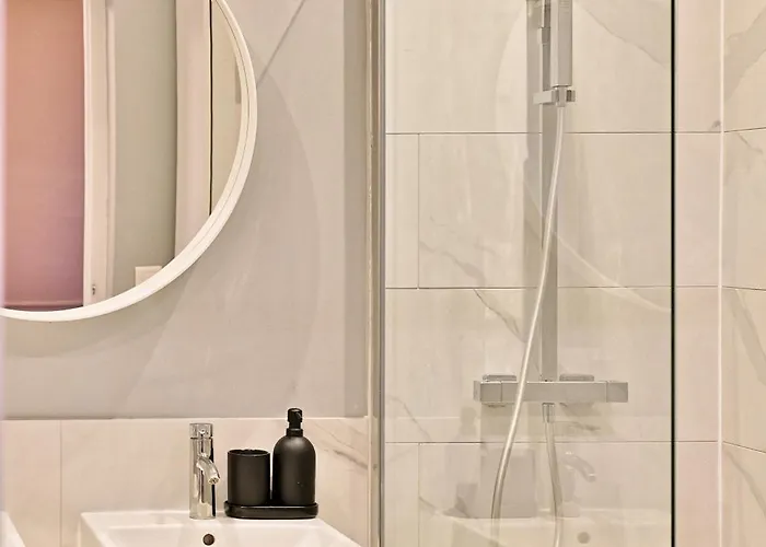 Lägenhet Spacious 4 Bedrooms - 11th With Style Paris