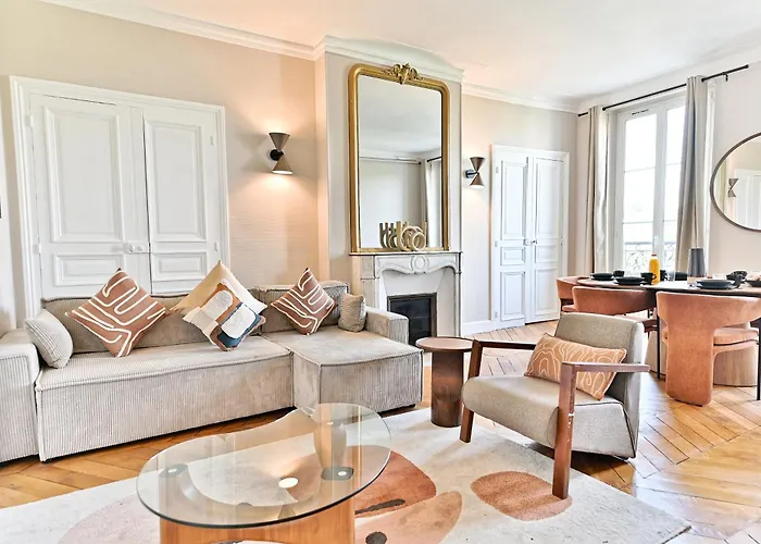 Spacious 4 Bedrooms - 11th With Style * Paris