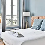 דירה Spacious 4 Bedrooms - 11th With Style *
