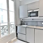 Spacious 4 Bedrooms - 11th With Style Appartement *