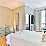 Appartement Spacious 4 Bedrooms - 11th With Style