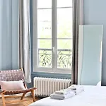 Appartement Spacious 4 Bedrooms - 11th With Style Parijs