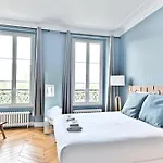 Spacious 4 Bedrooms - 11th With Style Appartement *