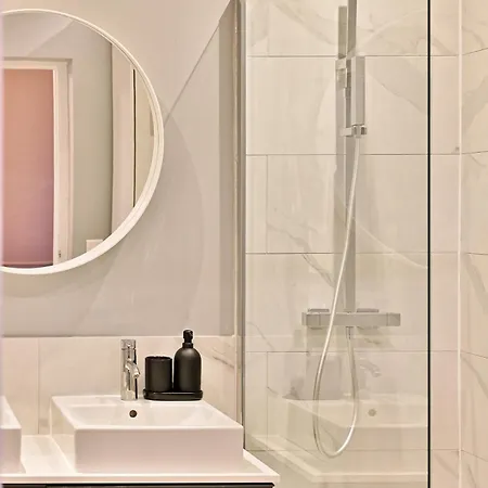 Apartment Spacious 4 Bedrooms - 11th With Style Paris