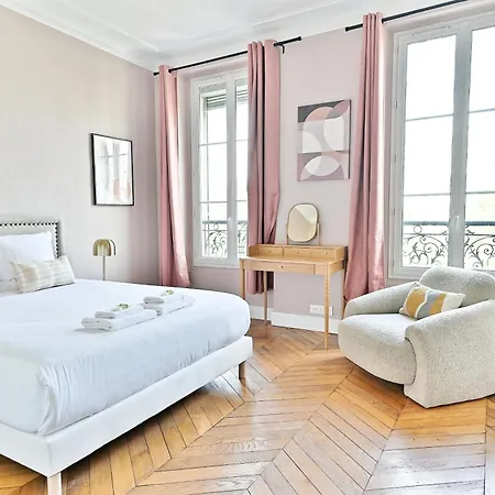 Spacious 4 Bedrooms - 11th With Style Apartment Paris