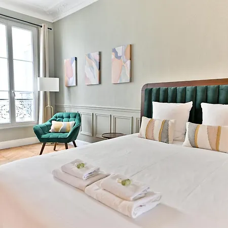 Apartment Spacious 4 Bedrooms - 11th With Style Paris