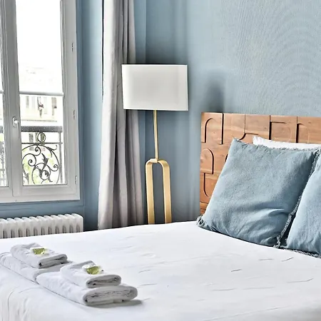 Spacious 4 Bedrooms - 11th With Style Apartment Paris