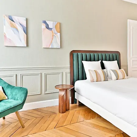 Spacious 4 Bedrooms - 11th With Style * Paris