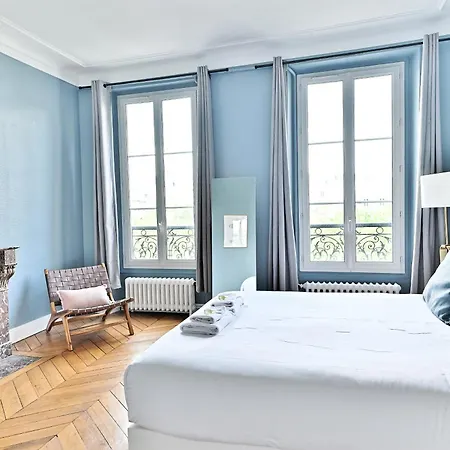 Spacious 4 Bedrooms - 11th With Style Apartment Paris
