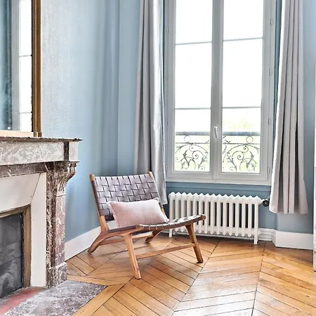 Spacious 4 Bedrooms - 11th With Style Apartment Paris