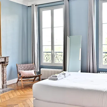 Apartment Spacious 4 Bedrooms - 11th With Style