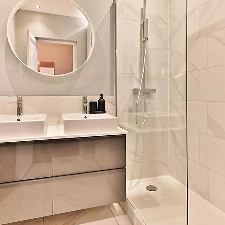 Spacious 4 Bedrooms - 11th With Style * Παρίσι