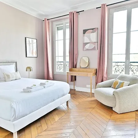 Spacious 4 Bedrooms - 11th With Style Παρίσι