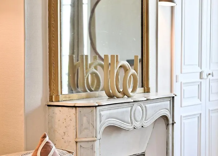 Spacious 4 Bedrooms - 11th With Style Διαμέρισμα *