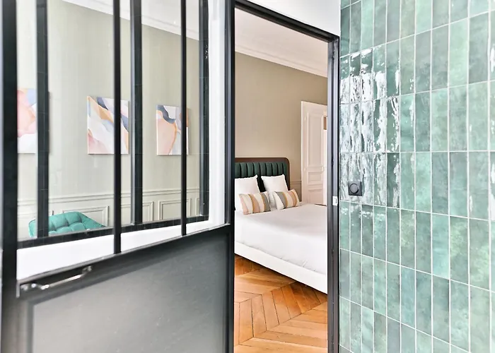 Spacious 4 Bedrooms - 11th With Style Διαμέρισμα Παρίσι