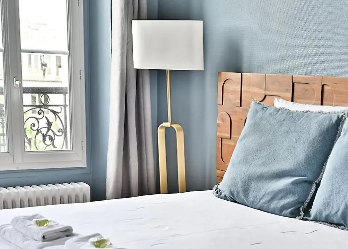 Spacious 4 Bedrooms - 11th With Style Apartment Paris
