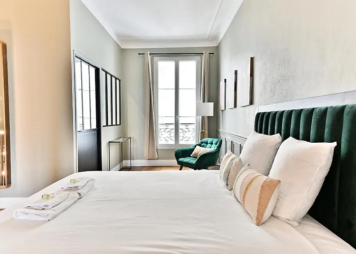 Spacious 4 Bedrooms - 11th With Style * Παρίσι