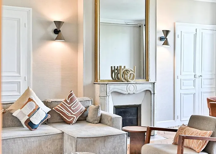 Spacious 4 Bedrooms - 11th With Style アパート *
